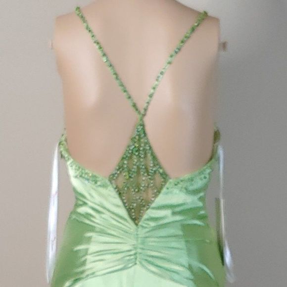 NWT Sexy Evening Gown Prom Dress by Extreme Prom - Picture 3 of 5
